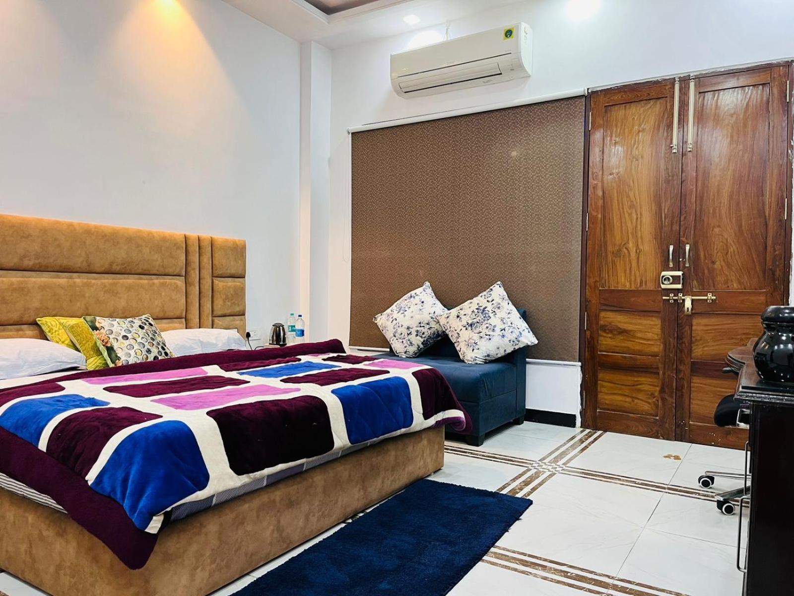 Shreshth Home Stay - Best Family Accommodation - 3Km From Har Ki Pauri, Haridwar, Uttarakhand Exterior foto