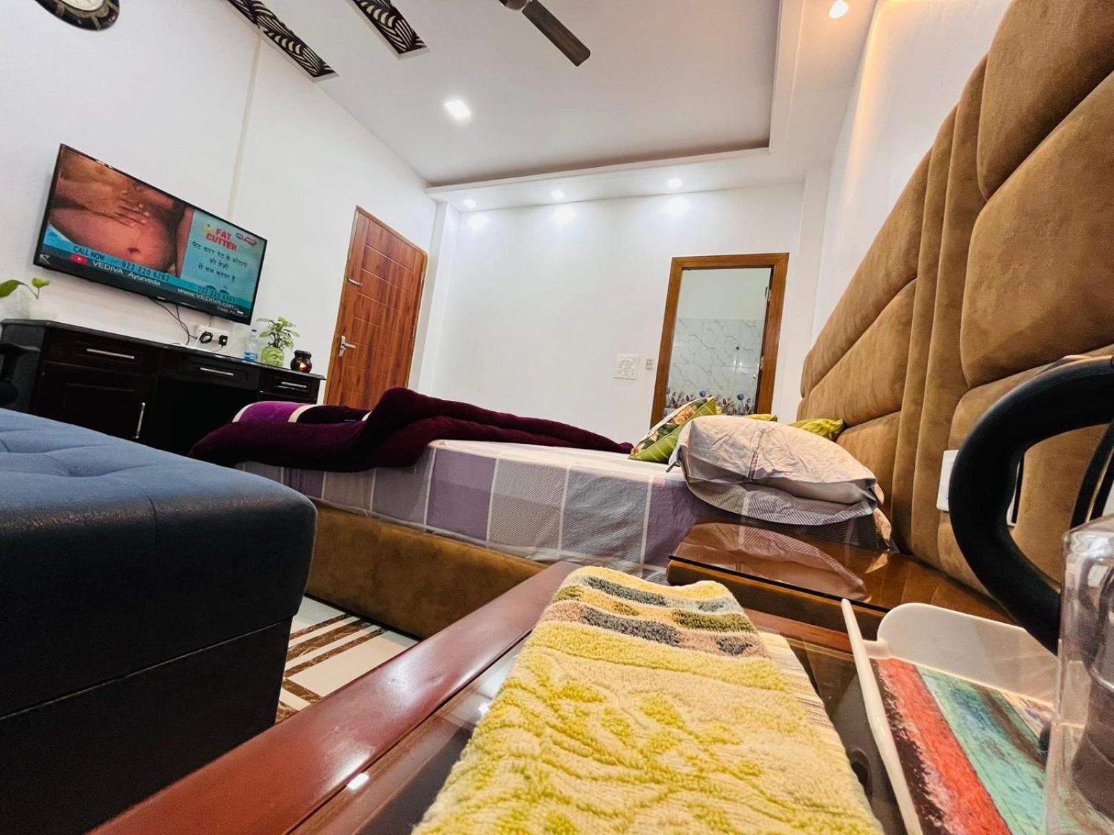 Shreshth Home Stay - Best Family Accommodation - 3Km From Har Ki Pauri, Haridwar, Uttarakhand Exterior foto