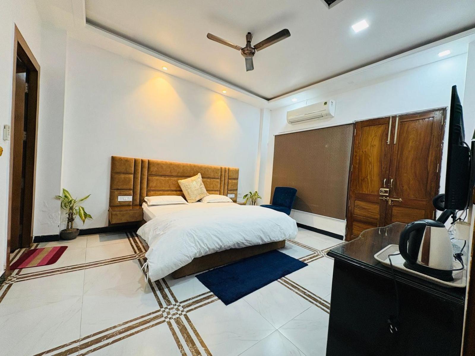 Shreshth Home Stay - Best Family Accommodation - 3Km From Har Ki Pauri, Haridwar, Uttarakhand Exterior foto